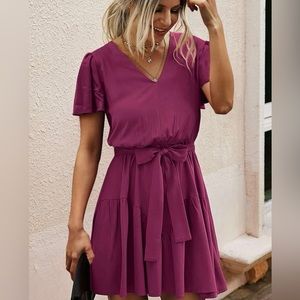 NEW! Butterfly Sleeve Ruffle Hem Dress, Size L